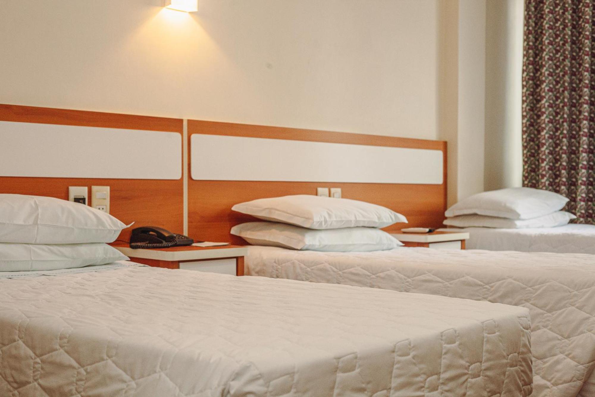 Hotel San Silvestre Tubarão Buitenkant foto