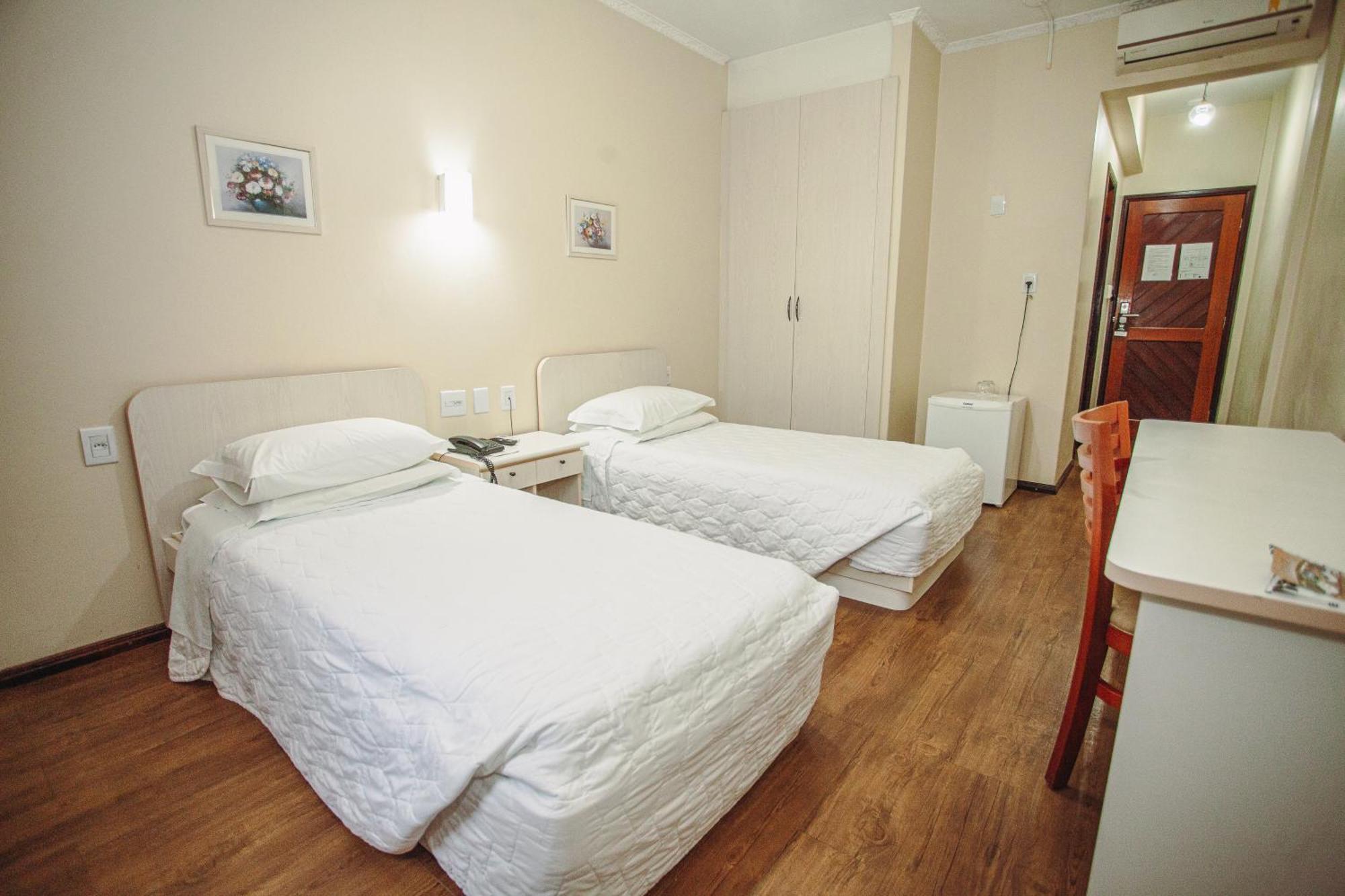 Hotel San Silvestre Tubarão Buitenkant foto