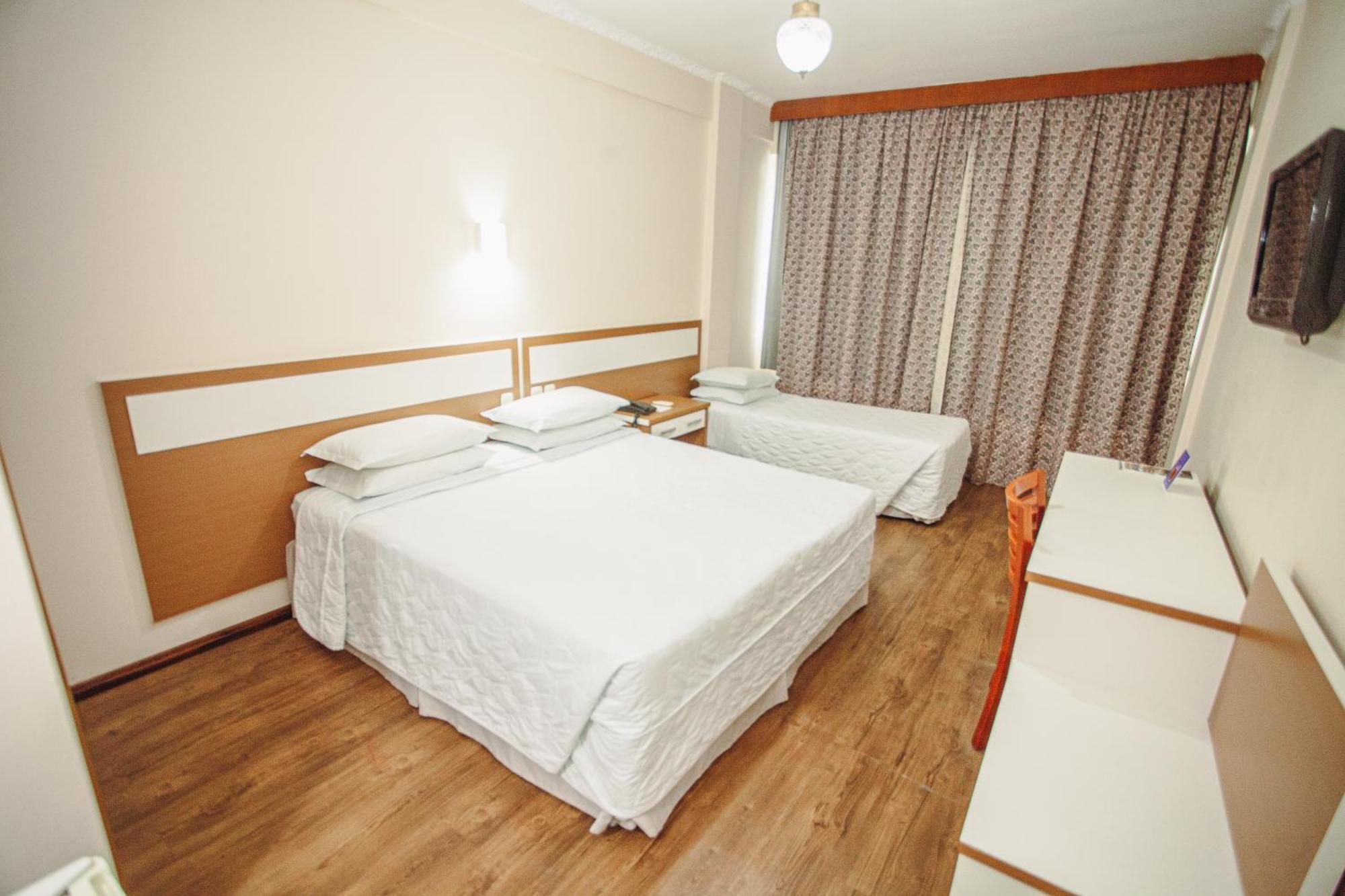 Hotel San Silvestre Tubarão Buitenkant foto